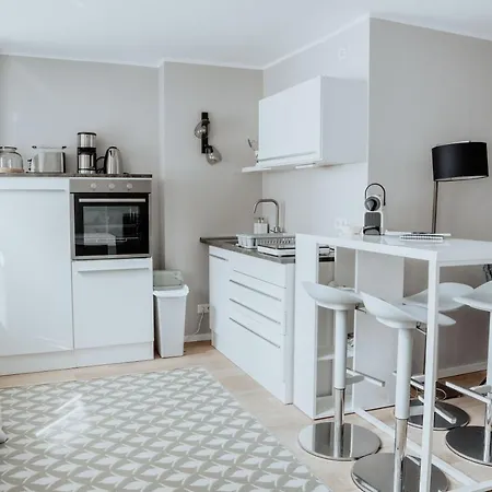 2-zimmer 57m² Mit King Size Bett Und Kueche *